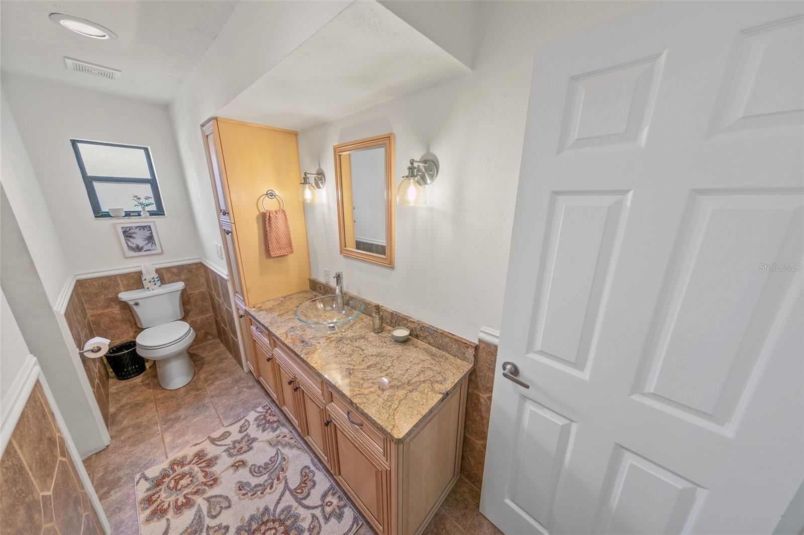 LIGHTHOUSE SHORES - Residential