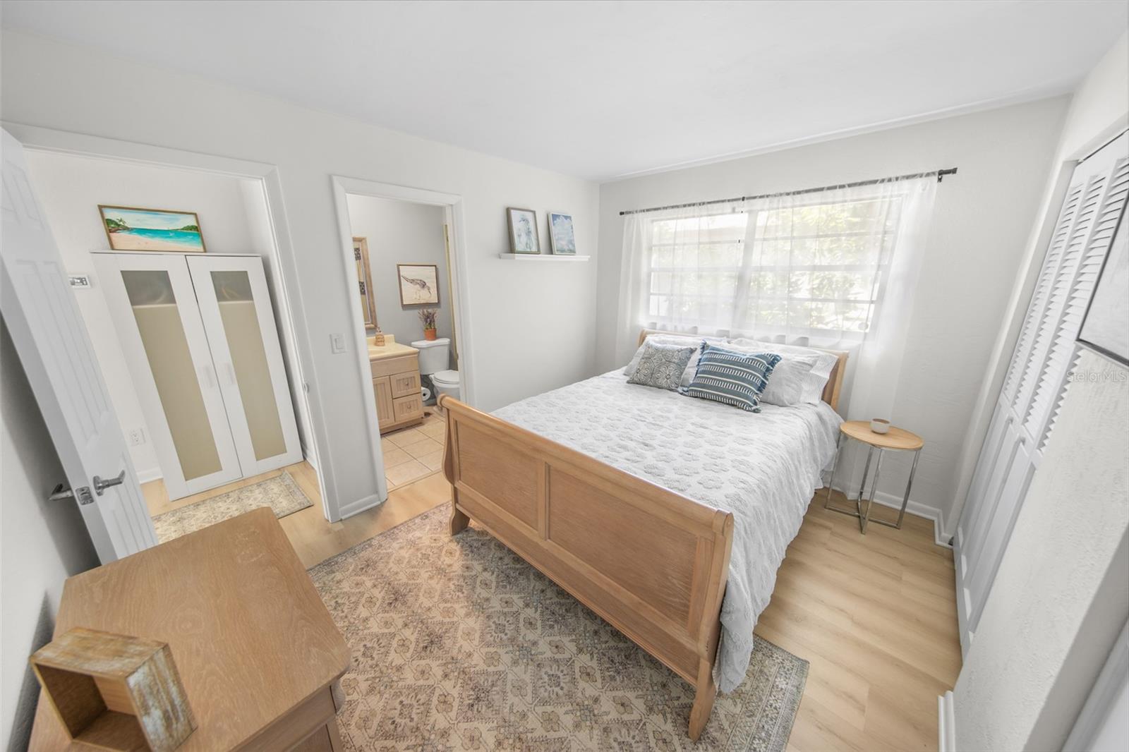 LIGHTHOUSE SHORES - Residential