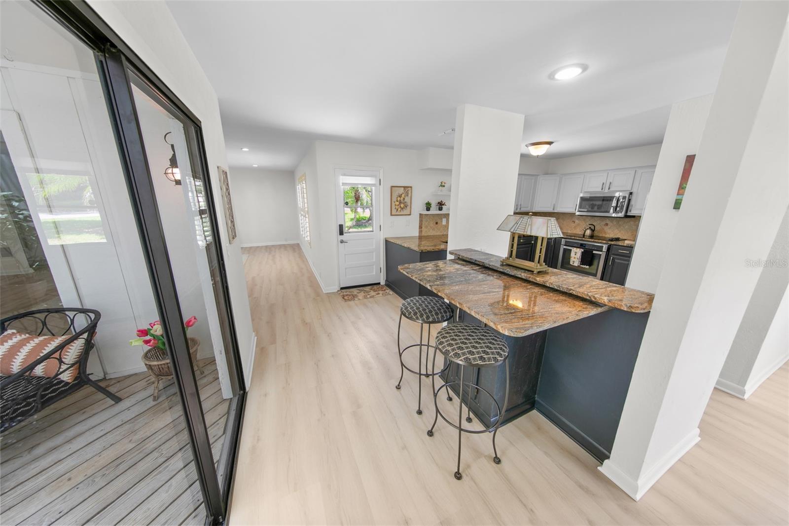 LIGHTHOUSE SHORES - Residential