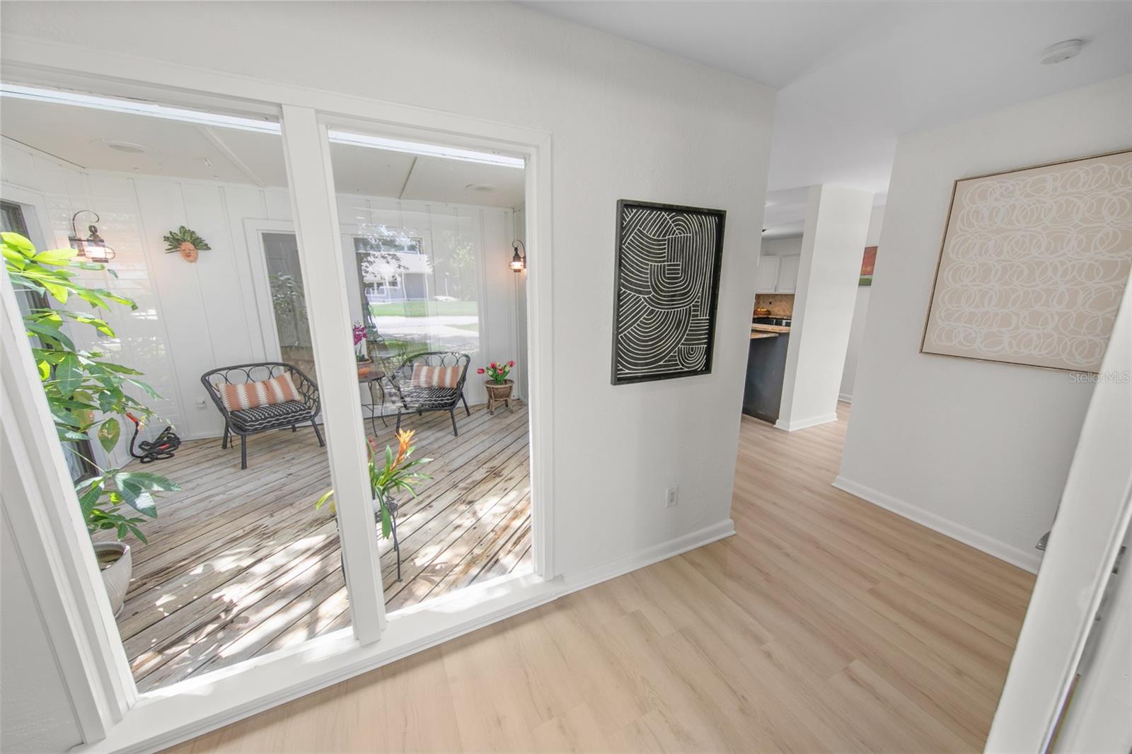 LIGHTHOUSE SHORES - Residential