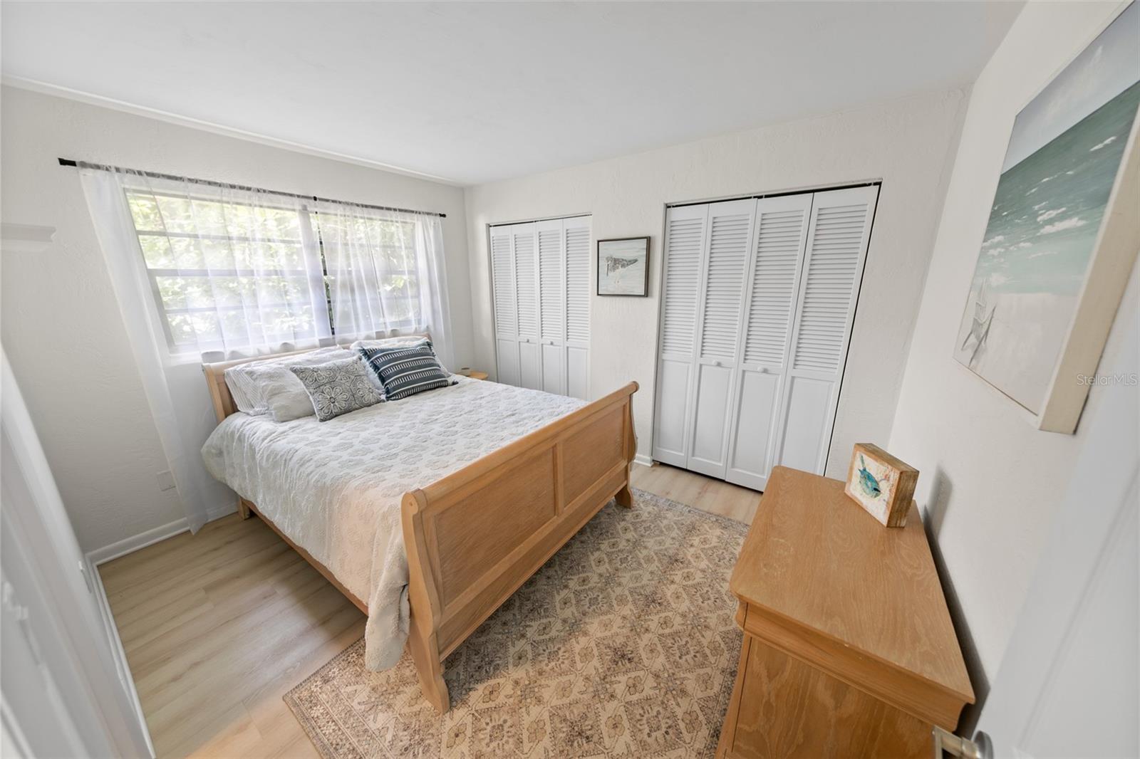 LIGHTHOUSE SHORES - Residential