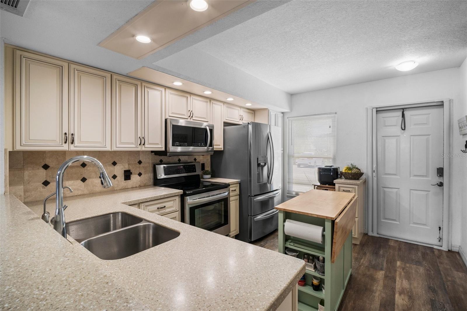 26290 RAMPART BOULEVARD D, PUNTA GORDA, FL, 33983 4 26290 RAMPART BOULEVARD D