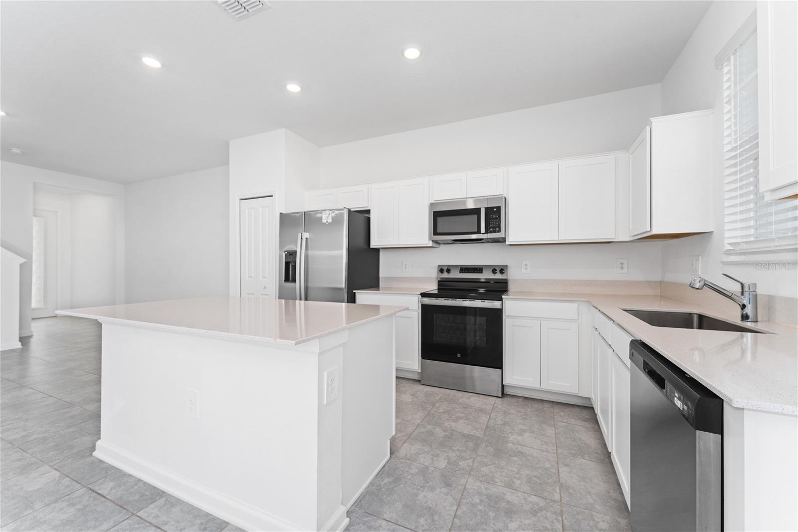 TRACT X - Residential Lease