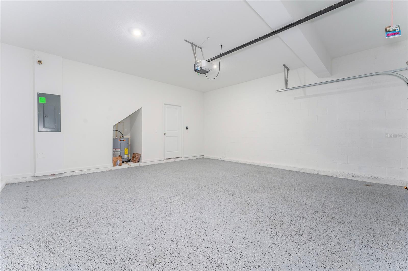 TRACT X - Residential Lease