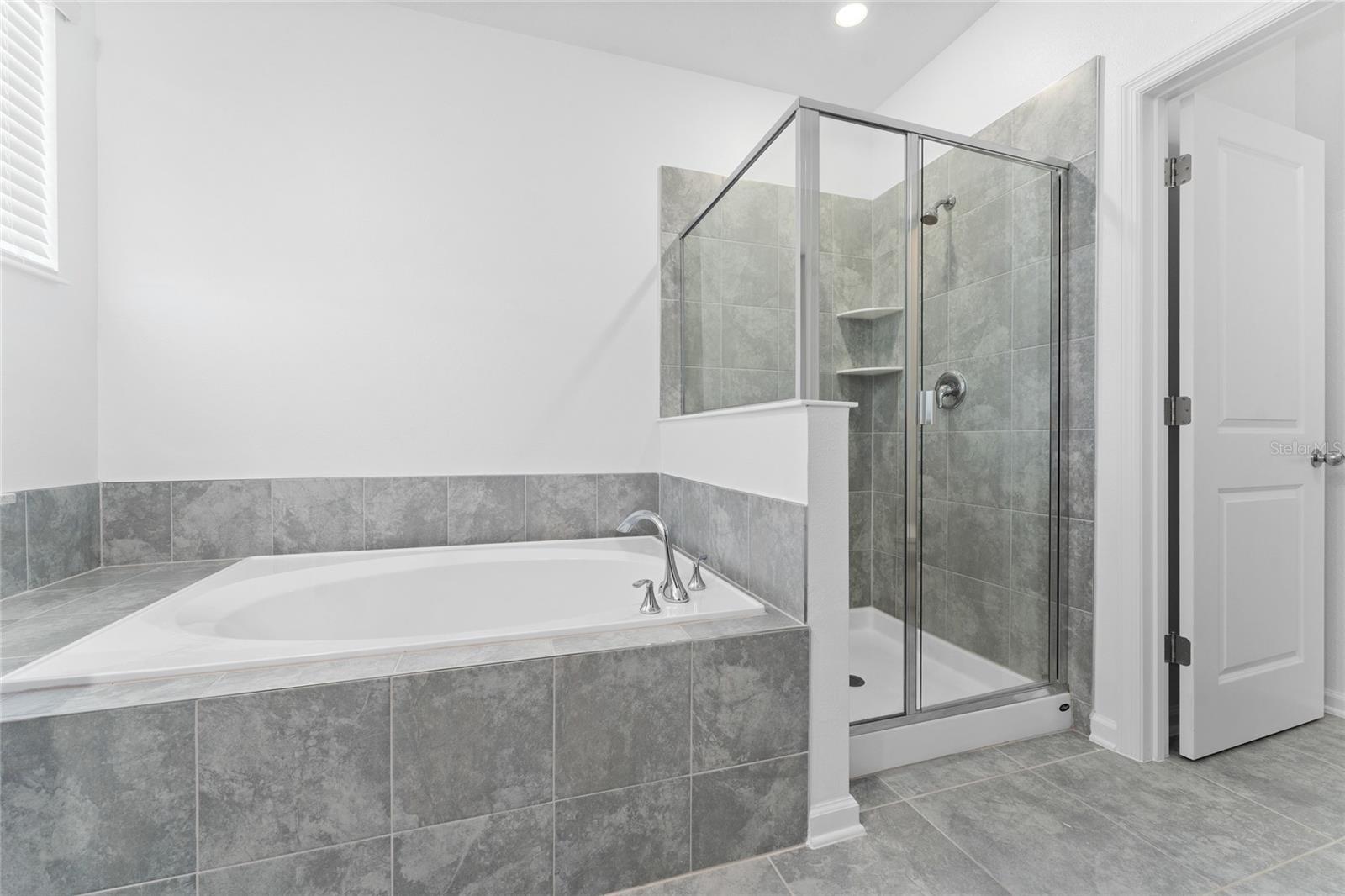 TRACT X - Residential Lease