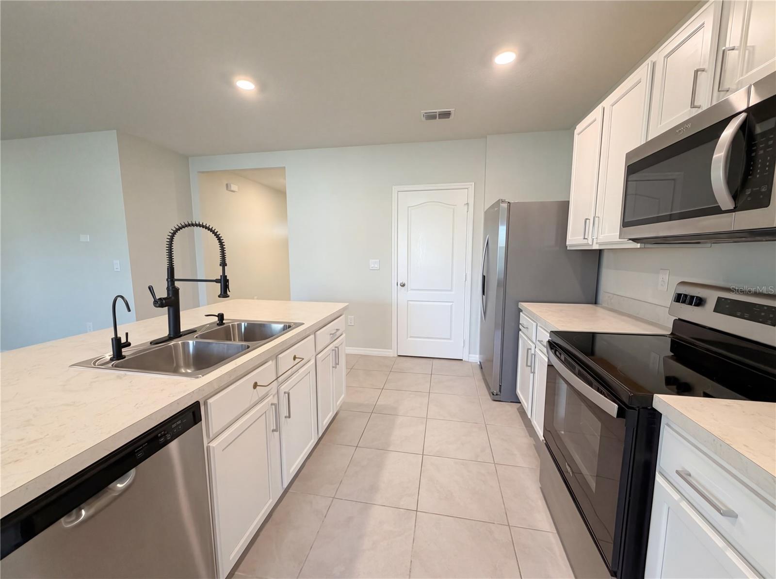 ELMWOOD - Residential