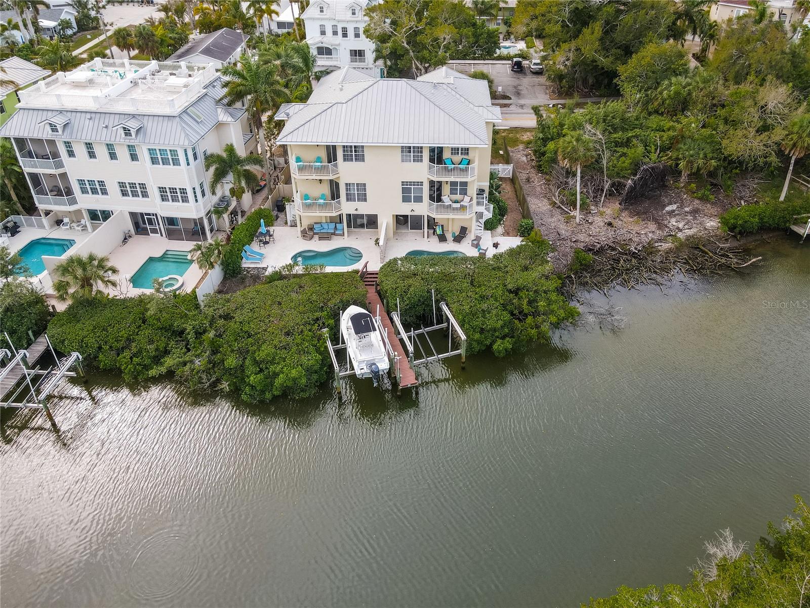 GRAND SIESTA 1 - Residential Income