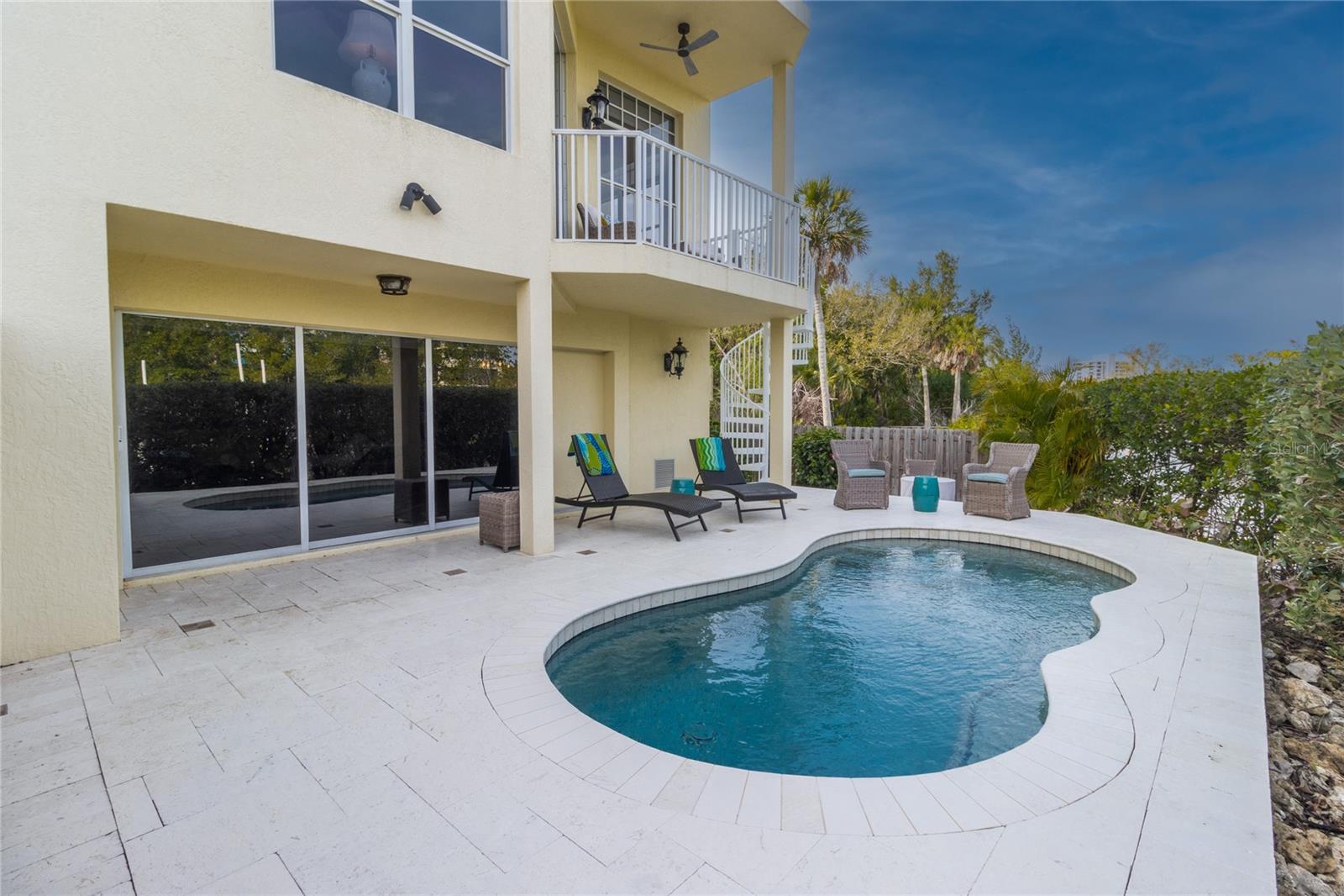 GRAND SIESTA 1 - Residential Income