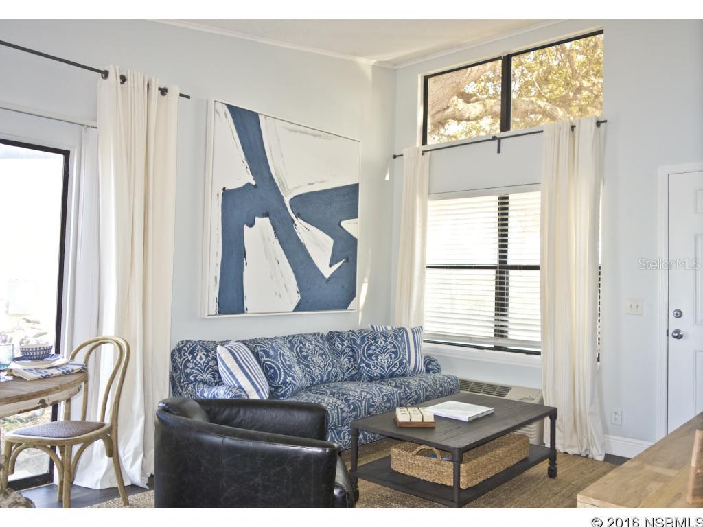 Riverwalk Condo - Residential