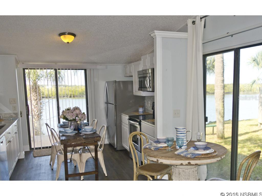 Riverwalk Condo - Residential