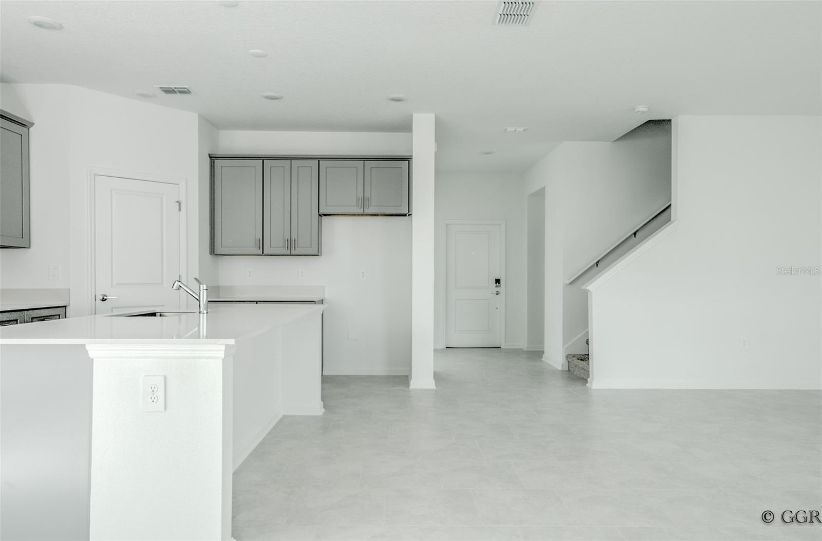 RHETTS RDG - Residential Lease