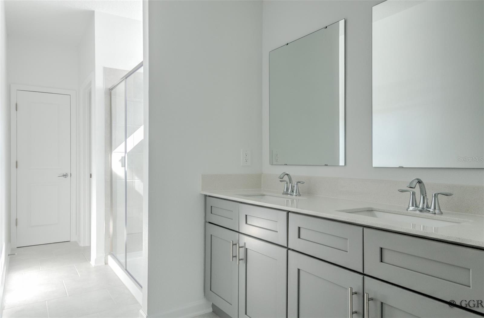 RHETTS RDG - Residential Lease