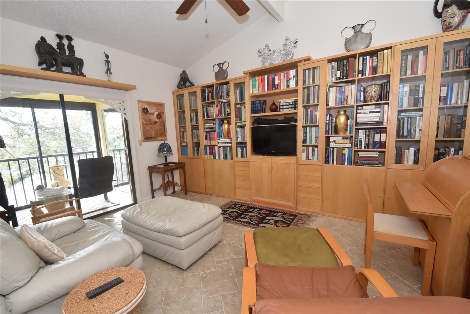 PELICAN COVE XII - Residential Lease