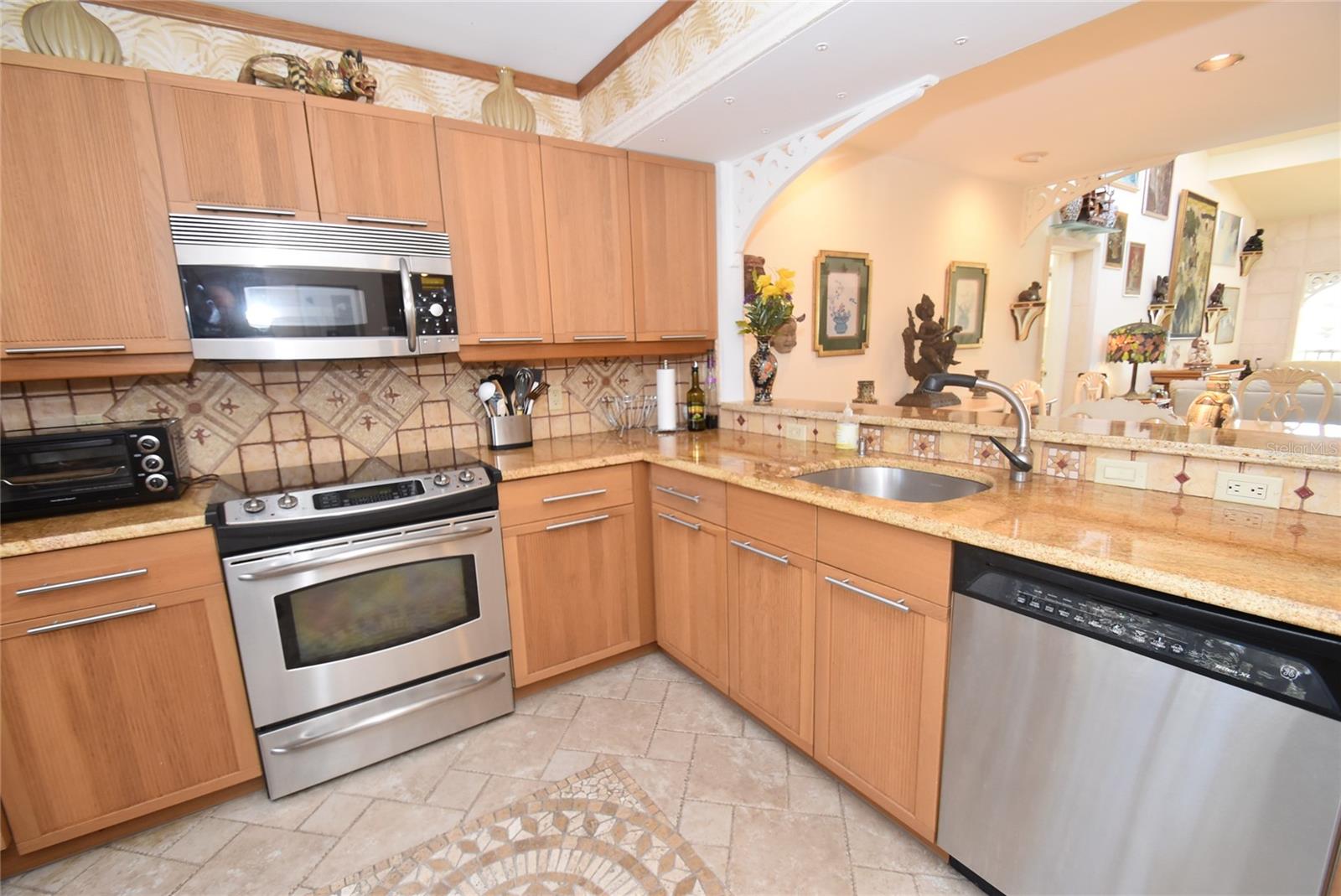 PELICAN COVE XII - Residential Lease