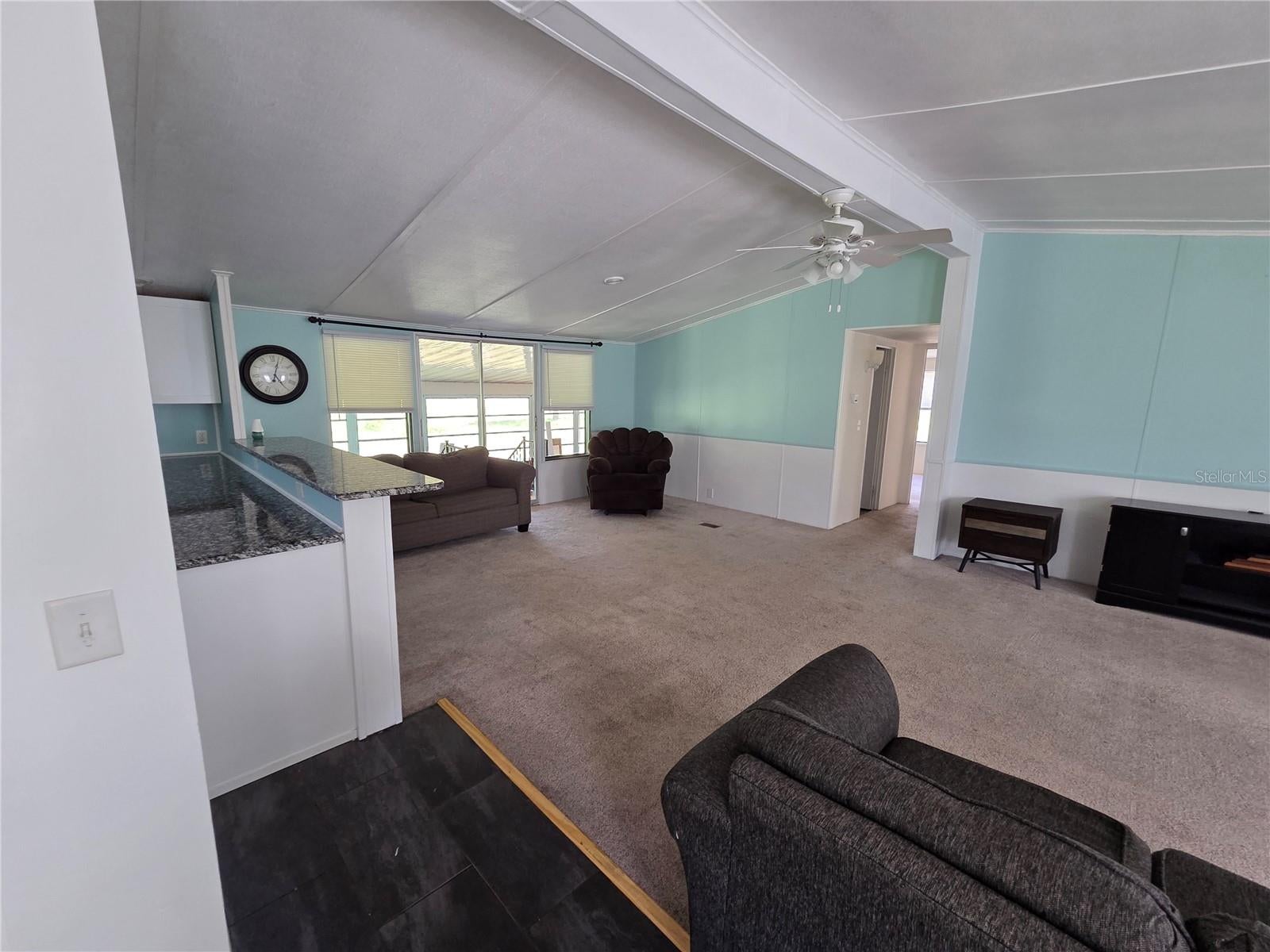 460 HILLTOP COURT