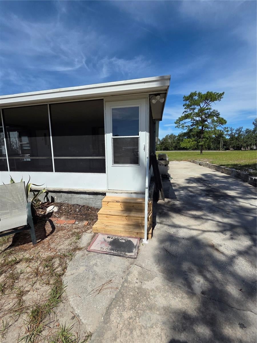 460 HILLTOP COURT