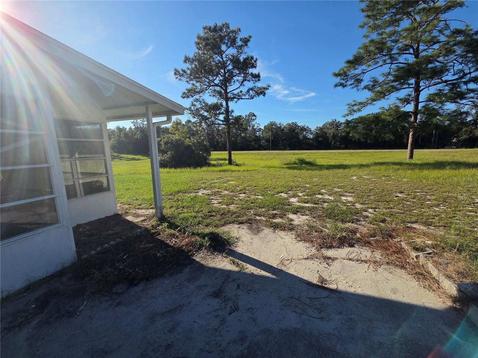 460 HILLTOP COURT