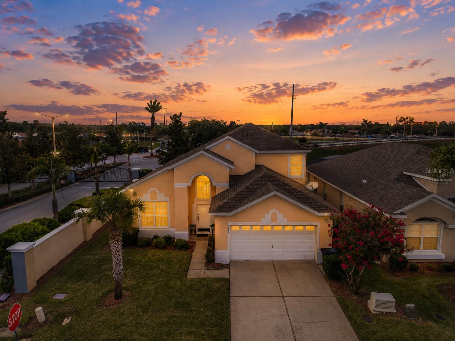 8184 FAN PALM WAY