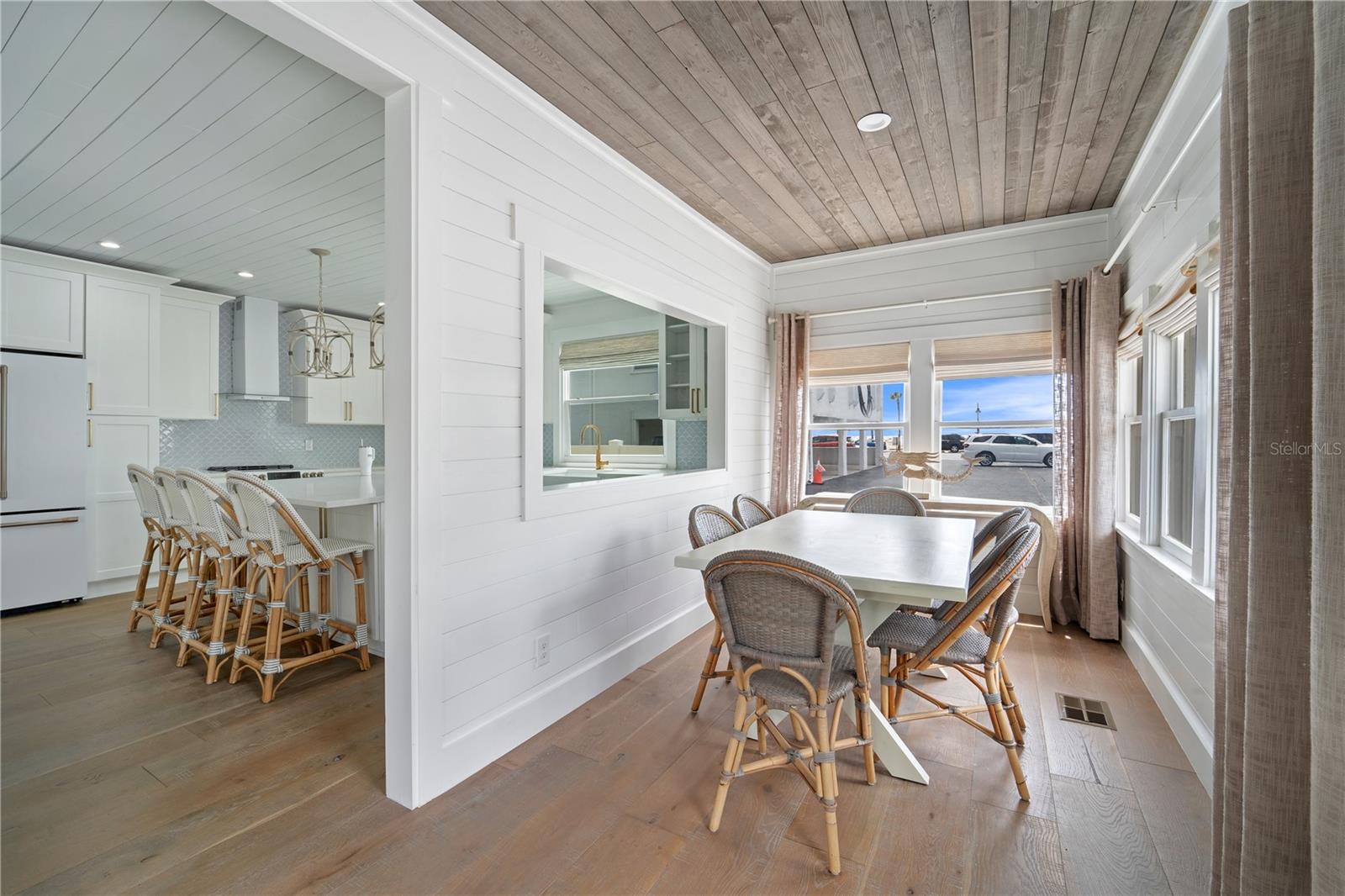MOREY BEACH - Residential