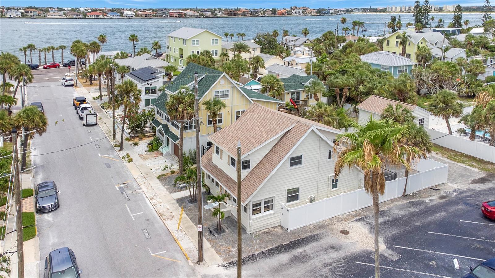 MOREY BEACH - Residential