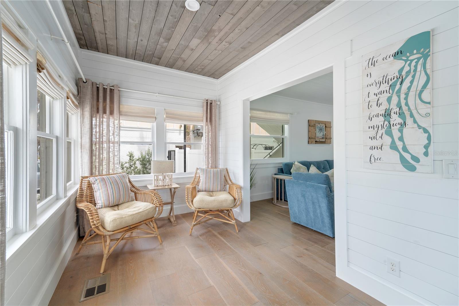 MOREY BEACH - Residential