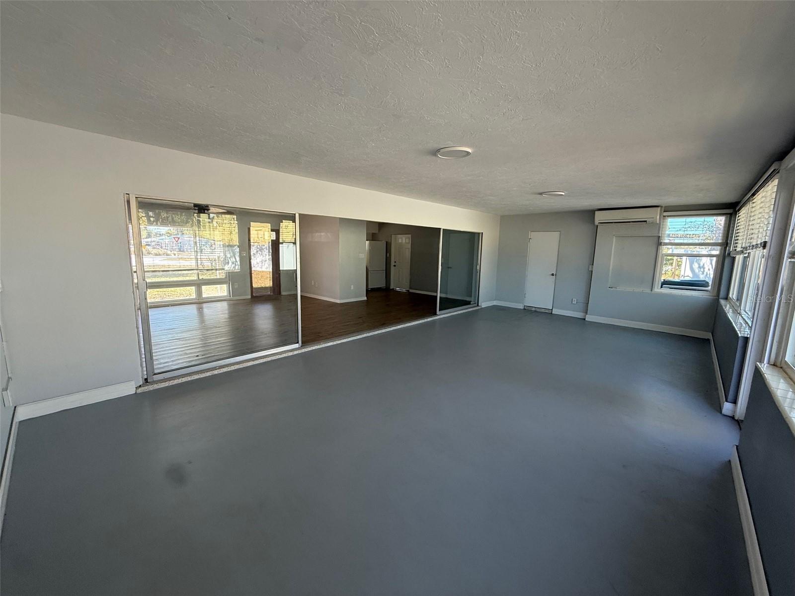 DENHAM ACRES - Residential