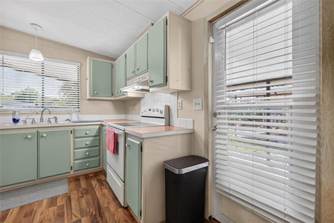 Tiny photo for 2005 Stacey Dr, Mount Dora, FL 32757 (MLS # G5119395)