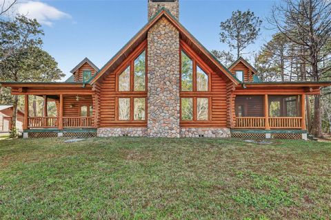 Photo of 40242 Emeralda Island Road, Leesburg, FL 34788 (MLS # G5106419)