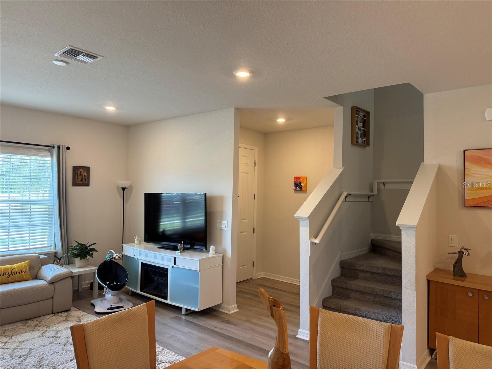 CROSSINGS PH 1 REP - Residential Lease