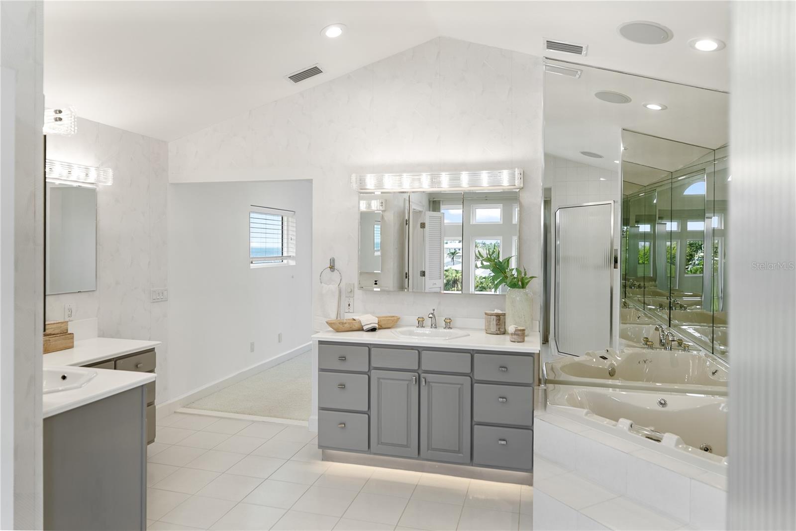 NORTH POINT HARBOUR UNIT ONE - Residential