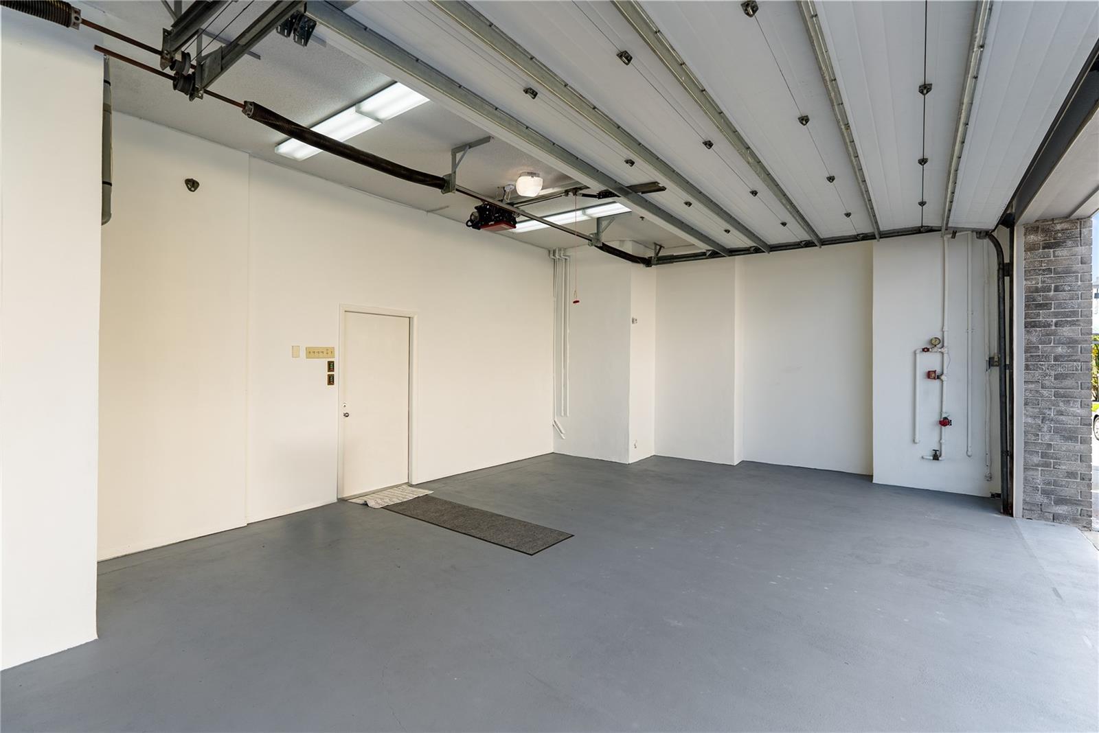 NORTH POINT HARBOUR UNIT ONE - Residential