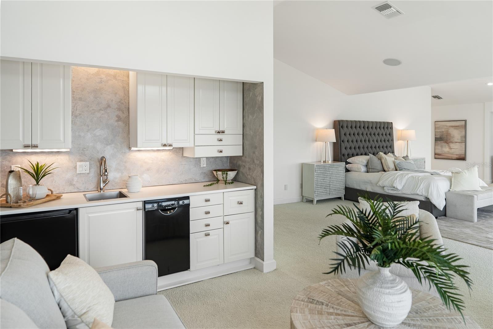 NORTH POINT HARBOUR UNIT ONE - Residential