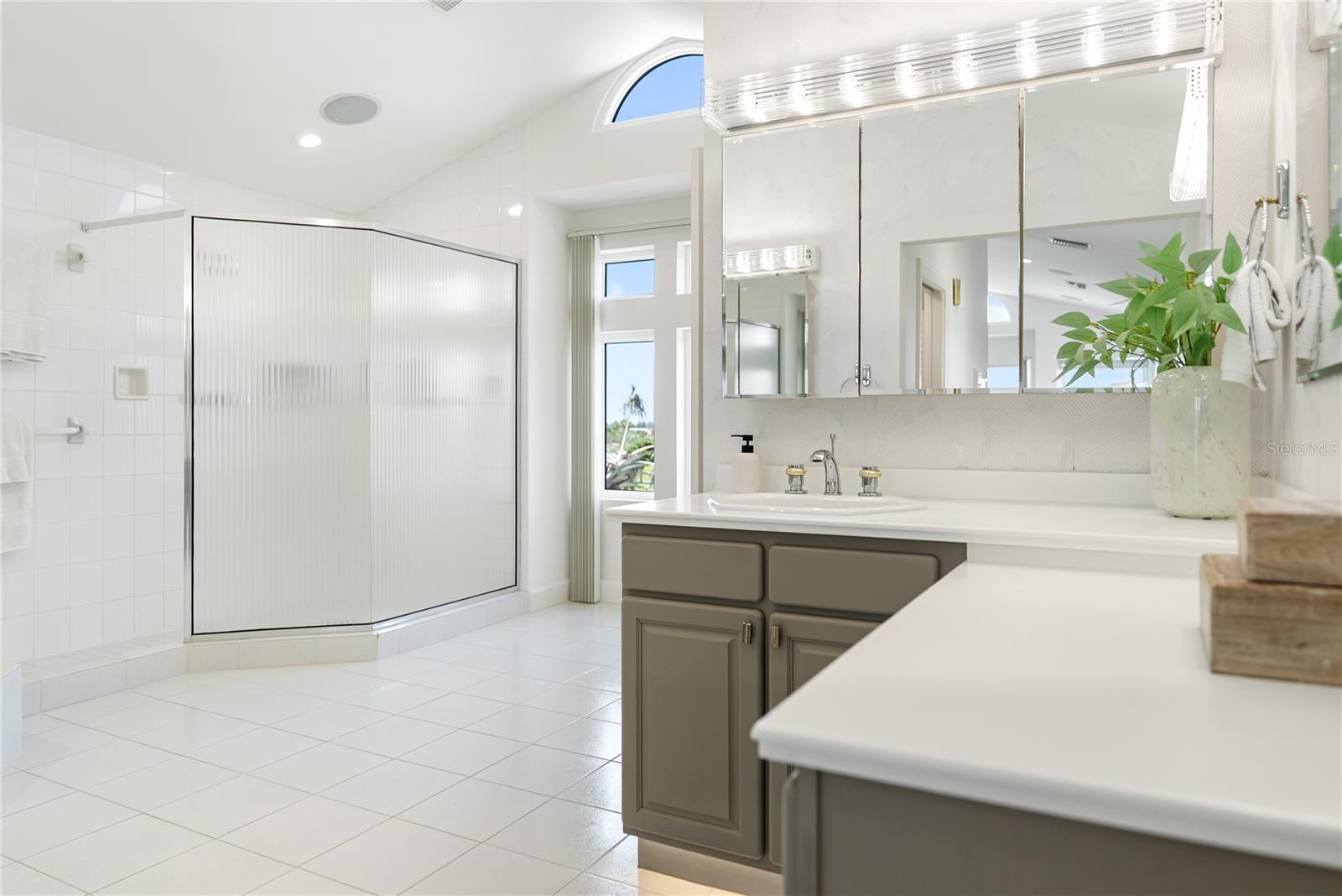 NORTH POINT HARBOUR UNIT ONE - Residential