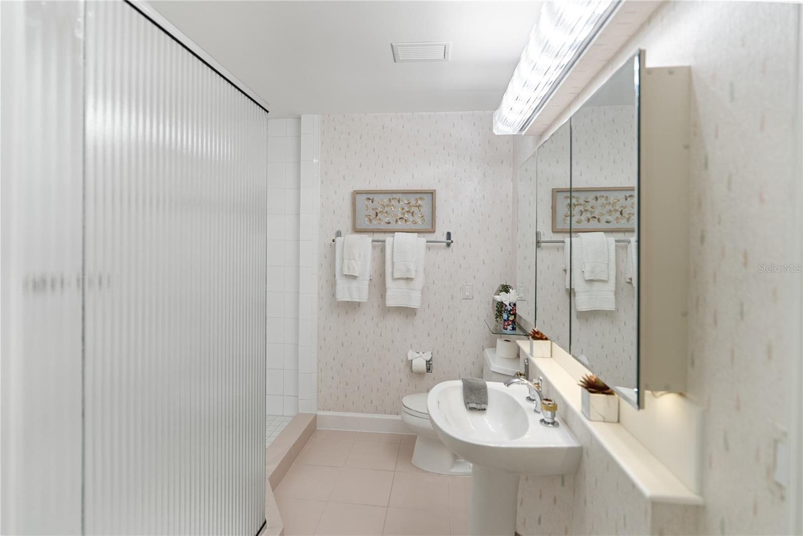 NORTH POINT HARBOUR UNIT ONE - Residential