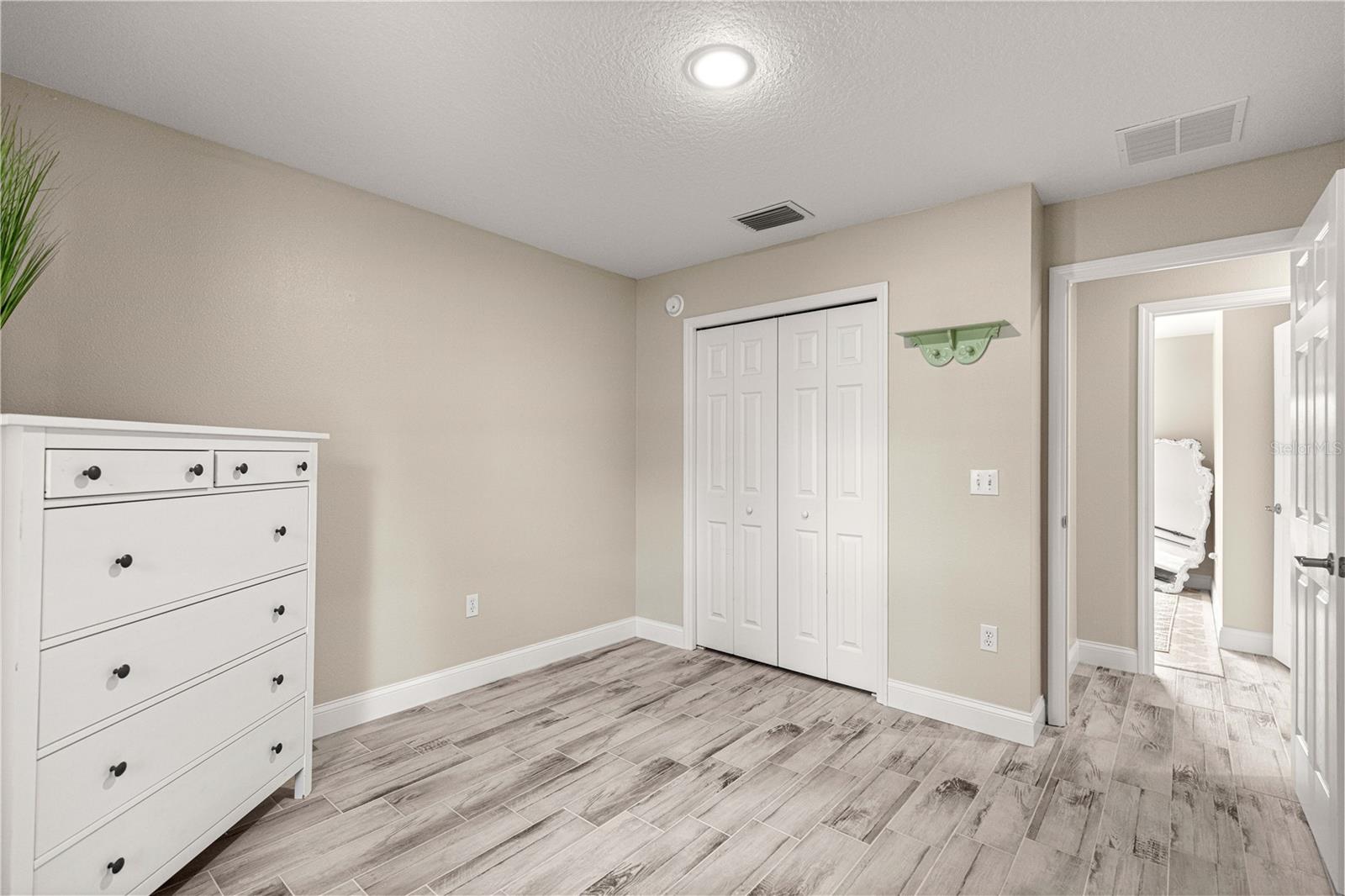 FAIRWAYS/ROLLING HILLS - Residential