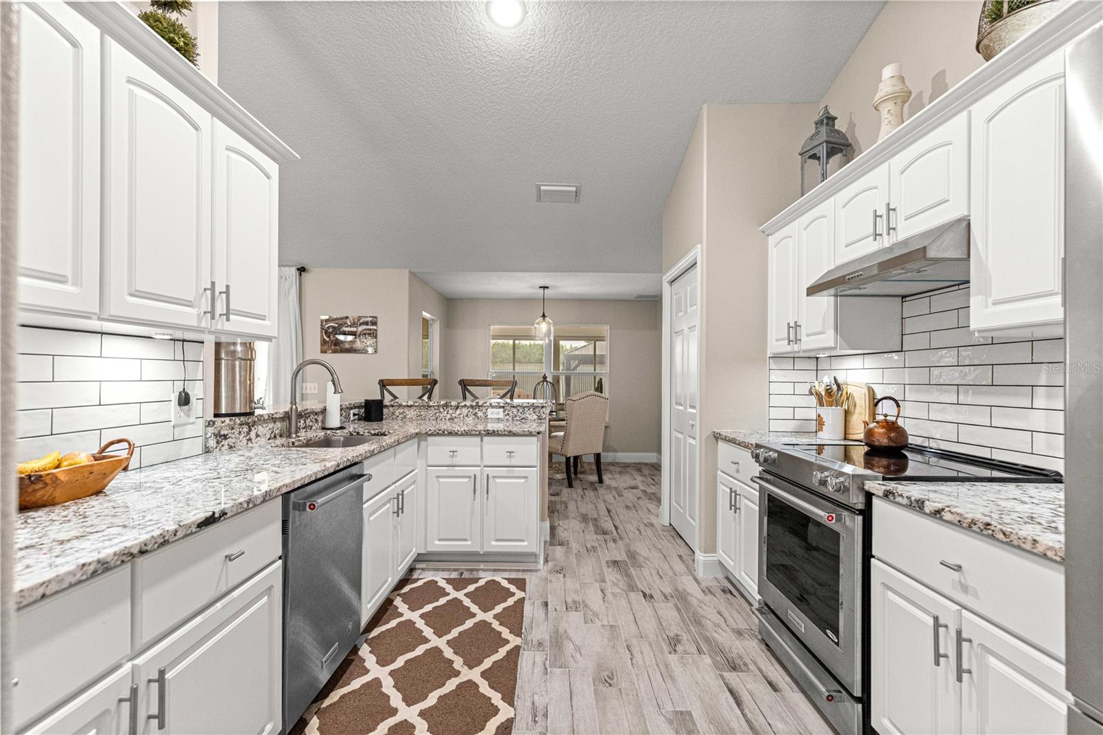 FAIRWAYS/ROLLING HILLS - Residential