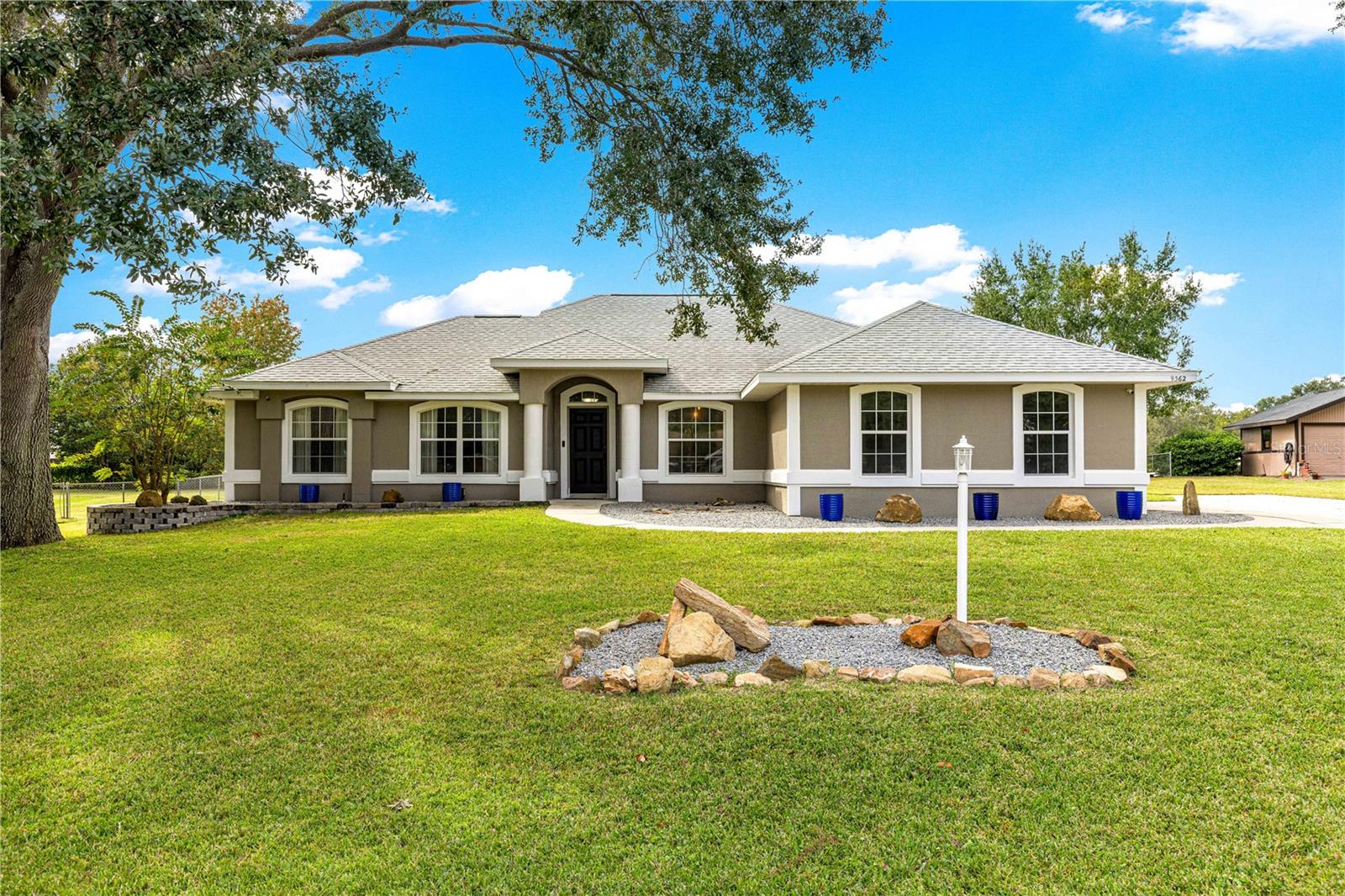 FAIRWAYS/ROLLING HILLS - Residential