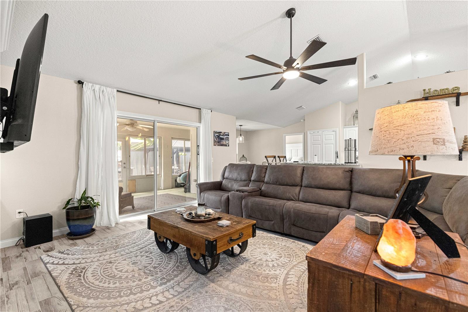 FAIRWAYS/ROLLING HILLS - Residential