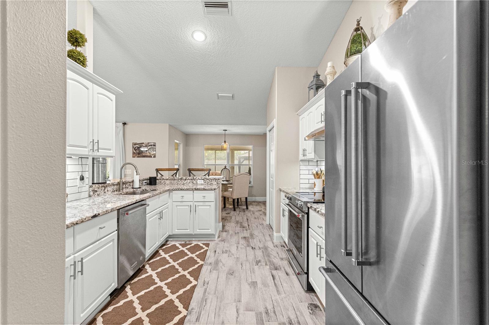 FAIRWAYS/ROLLING HILLS - Residential