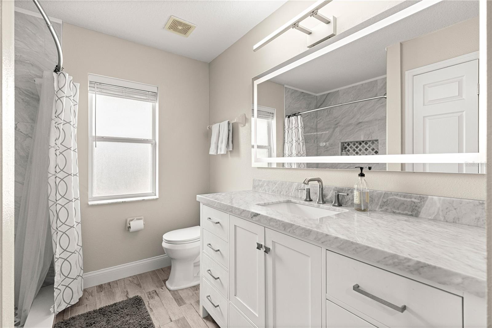 FAIRWAYS/ROLLING HILLS - Residential