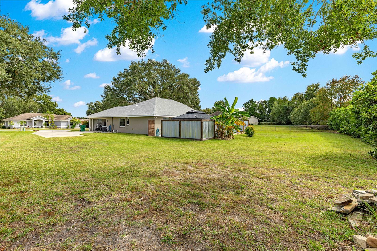 FAIRWAYS/ROLLING HILLS - Residential