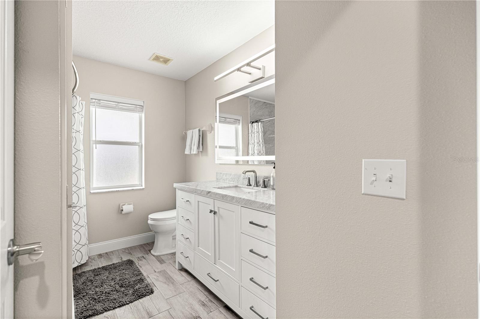 FAIRWAYS/ROLLING HILLS - Residential