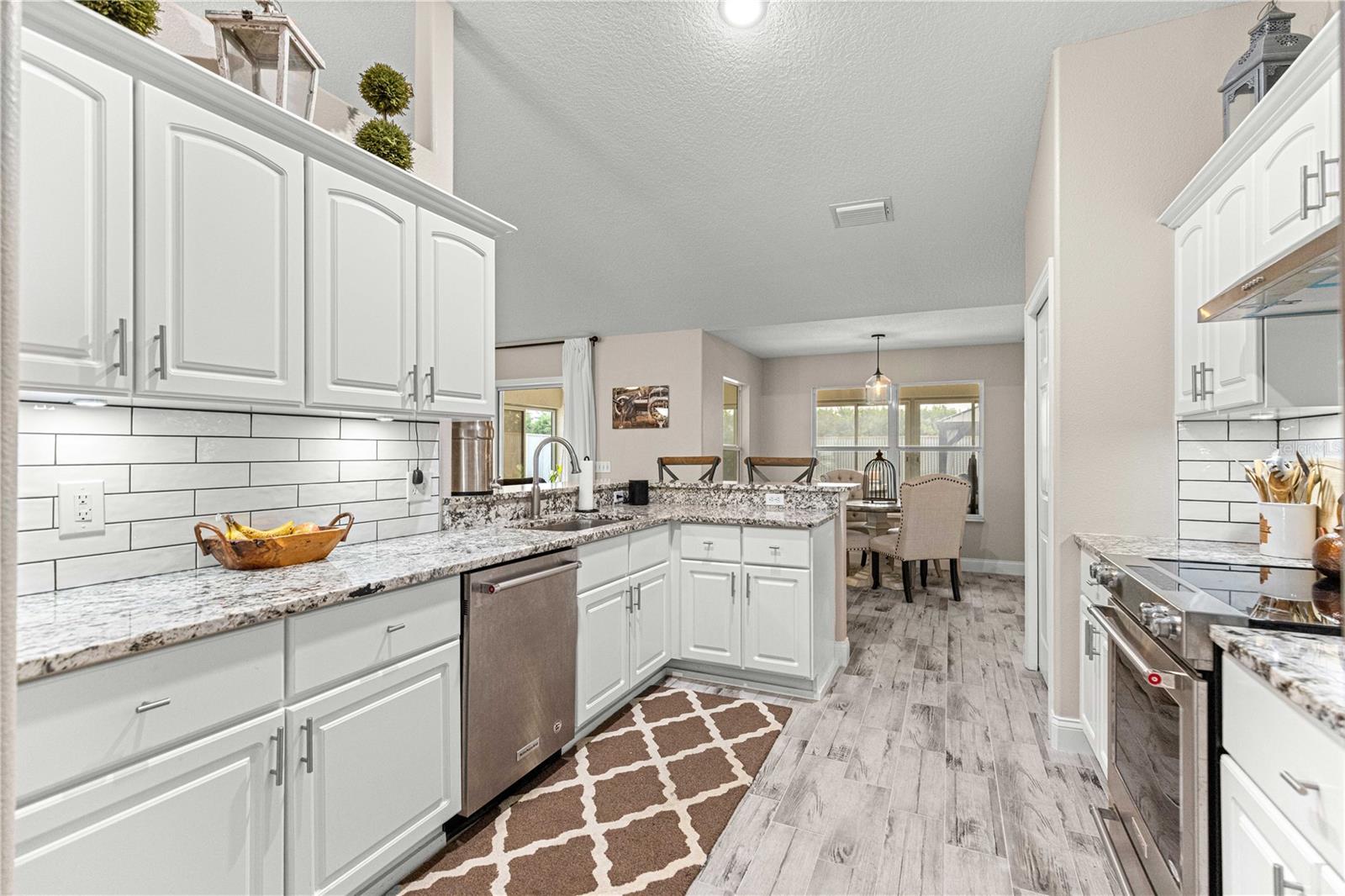 FAIRWAYS/ROLLING HILLS - Residential