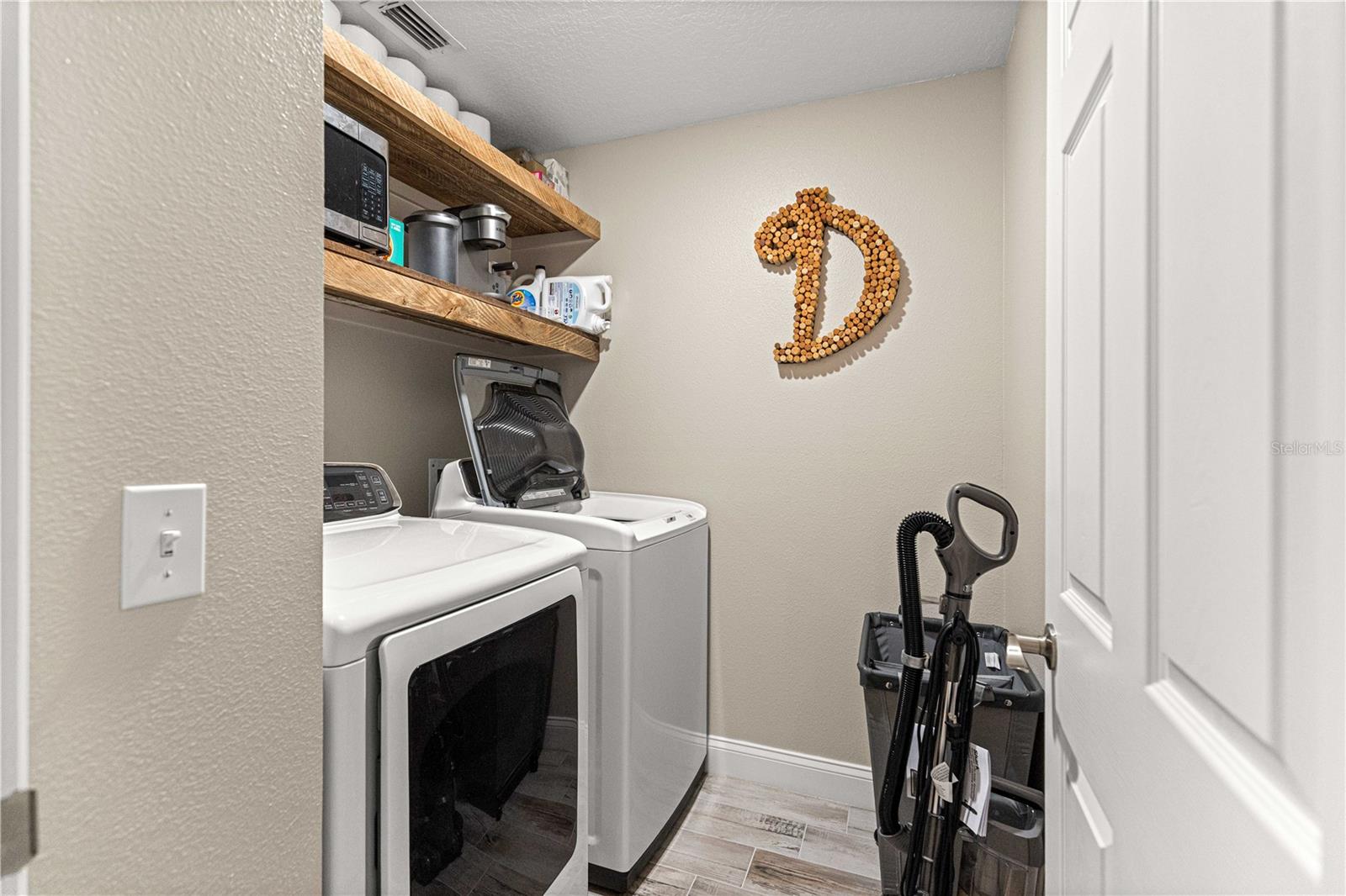 FAIRWAYS/ROLLING HILLS - Residential