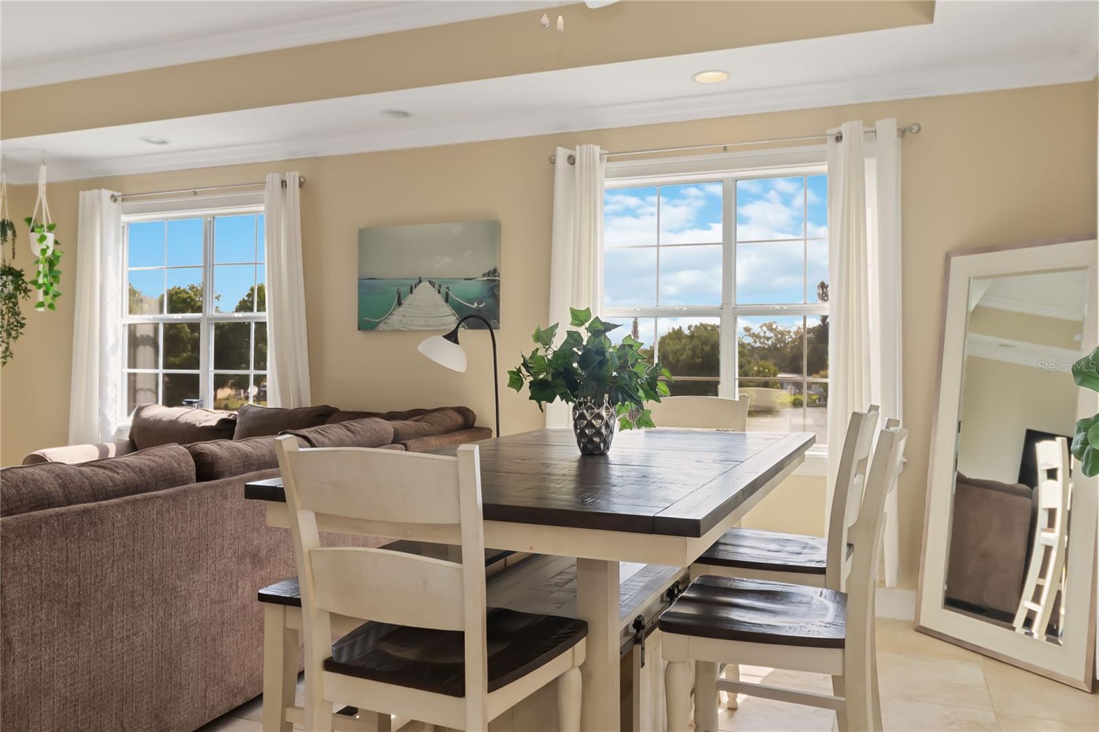 VILLAGIO - Residential Lease