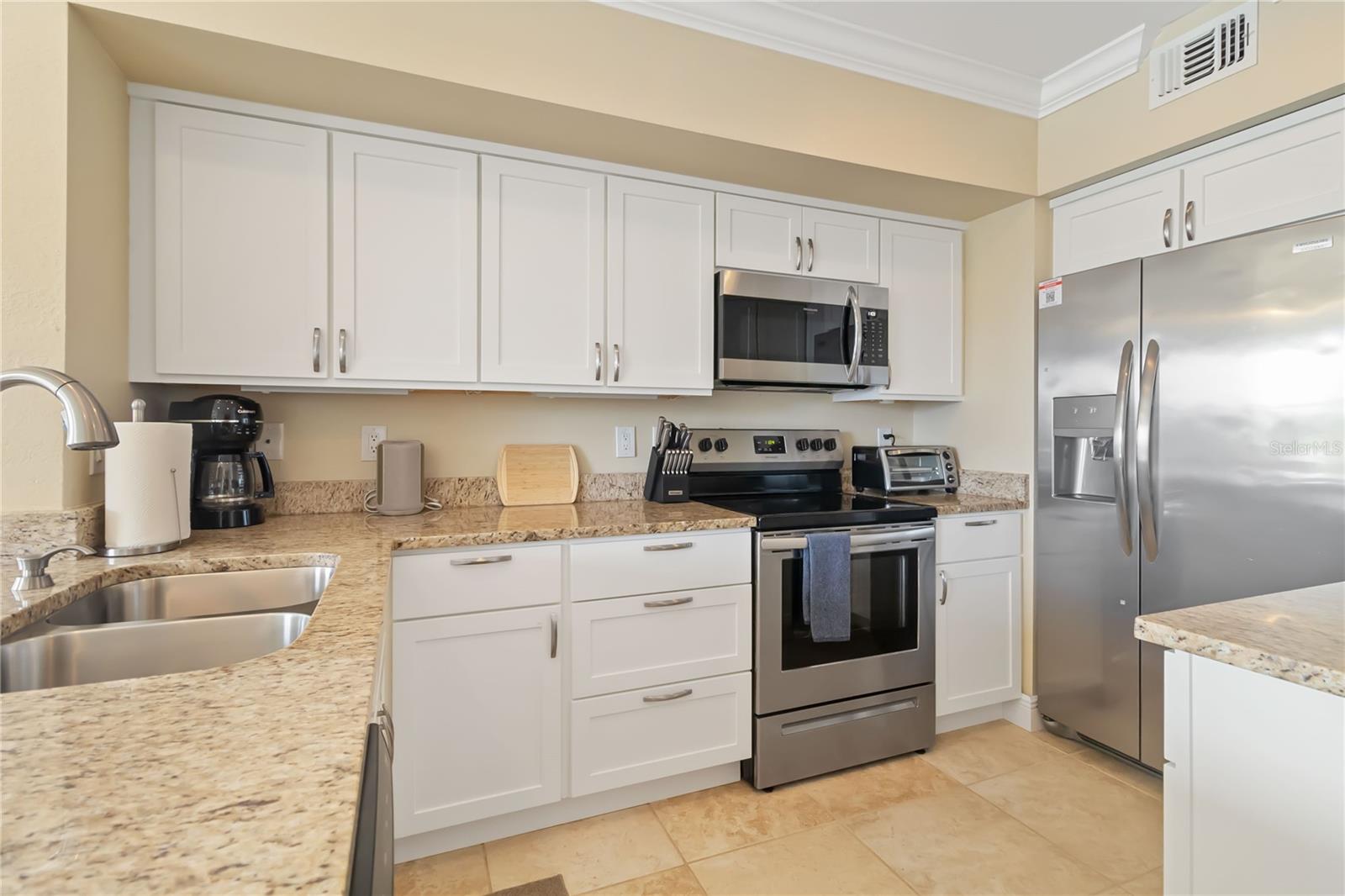 VILLAGIO - Residential Lease