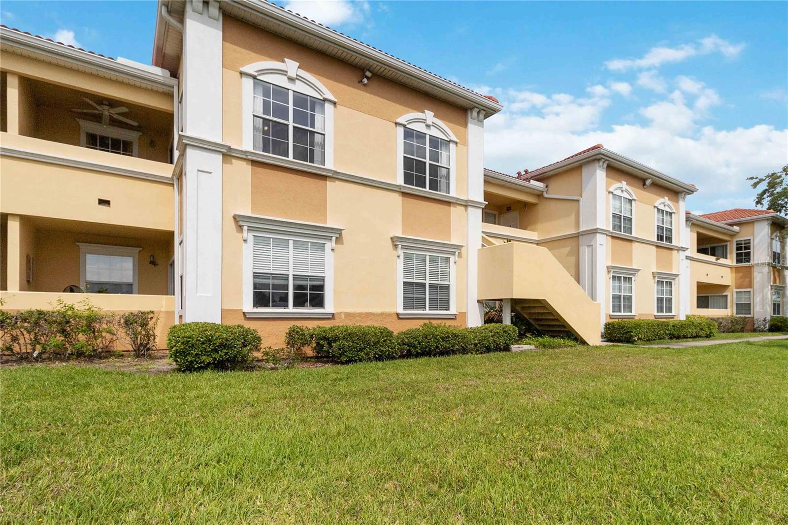 VILLAGIO - Residential Lease