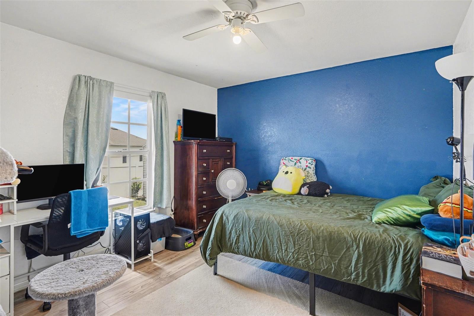 BLUFFS OF DUNDEE - Residential