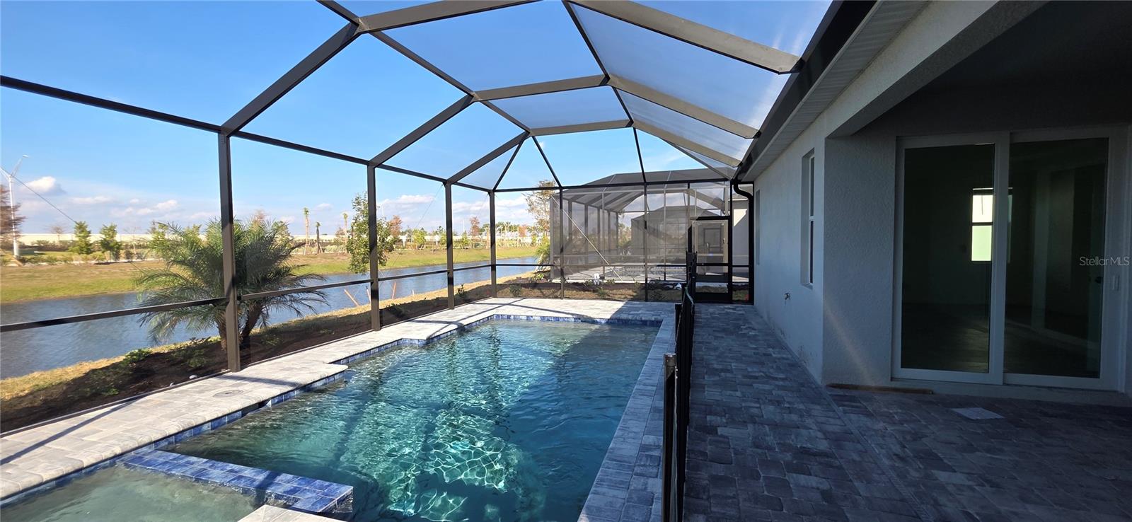 CALUSA COUNTRY CLUB - Residential