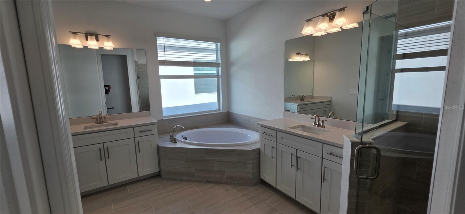 CALUSA COUNTRY CLUB - Residential